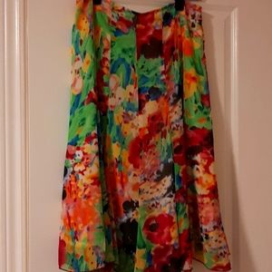 Almost brand new floral skirt